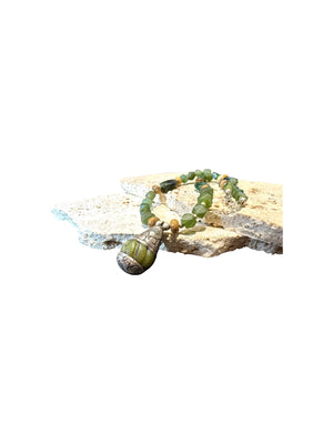 Vintage sea green Afghan serpentine, jasper and silver, with a central Nepali pendant, finished with sterling silver. Measurements: length 51.5 cm