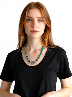 Deep blue apatite beads meet vintage Indian silver. Boulder-cut stones graduated and highlighted with silver accents, sterling silver hook clasp. Length 52 cm