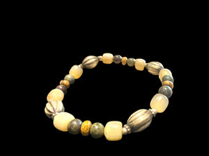 Yoga bracelet featuring vintage sterling silver, bloodstone, jasper and buffalo horn. Unisex bracelet on sturdy elasticised cord. Length 20 cm, inside 18 cm