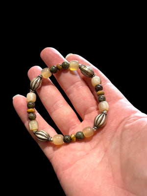 Yoga bracelet featuring vintage sterling silver, bloodstone, jasper and buffalo horn. Unisex bracelet on sturdy elasticised cord. Length 20 cm, inside 18 cm