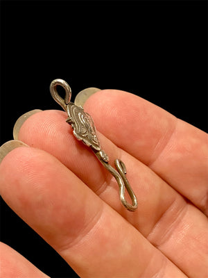 Vintage silver hook clasp. Hand made in India in the 1930's. Length 3.6 cm