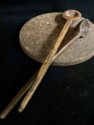 Vintage wood serving spoons or ladle, often used to serve dhal and biriyani dishes. Hand carved hardwood, mostly teak. From northern India. Our spoons have a lovely worn patina commensurate with their age. Each piece is hand carved, unique and artisan made. Measurements: length 35-40 cm, width of spoons 7-9 cm.