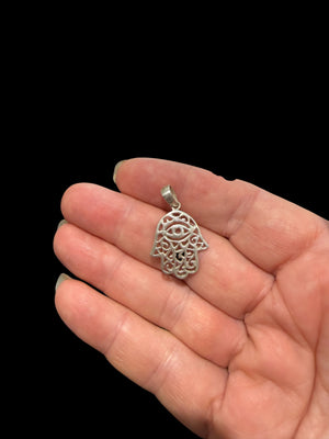 Sterling silver Hamsa pendant with eye. Height 3 cm including bail