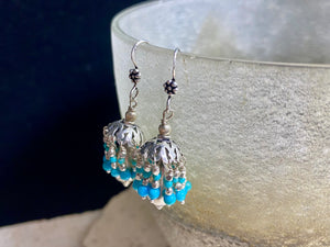 Tassel or umbrella earrings. Sterling silver, lapis lazuli and turquoise. Height 4.5 cm including hook