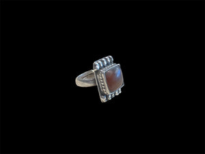 Large square carnelian stone ring. High grade silver. Afghanistan, late 20th C. Adjustable. Measurements: Face of ring 2.3 x 1.4 cm. 17.5 mm | Size 7