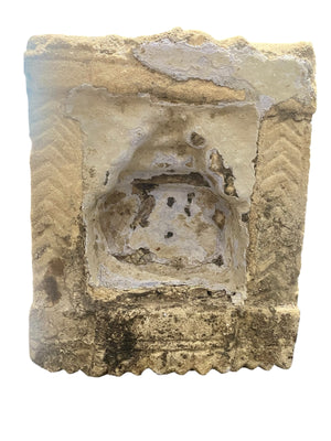 Antique Indian hand carved stone temple wall niche. Sandstone and layered lilac paint. Rajasthan, India. 19th C. H 21 cm, D 8.5 cm, W 18 cm