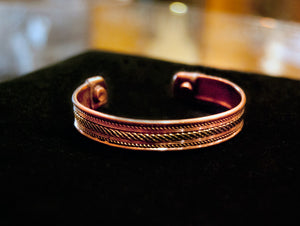 Men's cuff bracelets. in solid copper. Simple, elegant and expensive looking. These high quality, handmade bracelet cuffs come in several beautiful designs