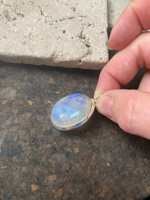 Stunning large rainbow moonstone pendant in sterling silver, 4 cm length