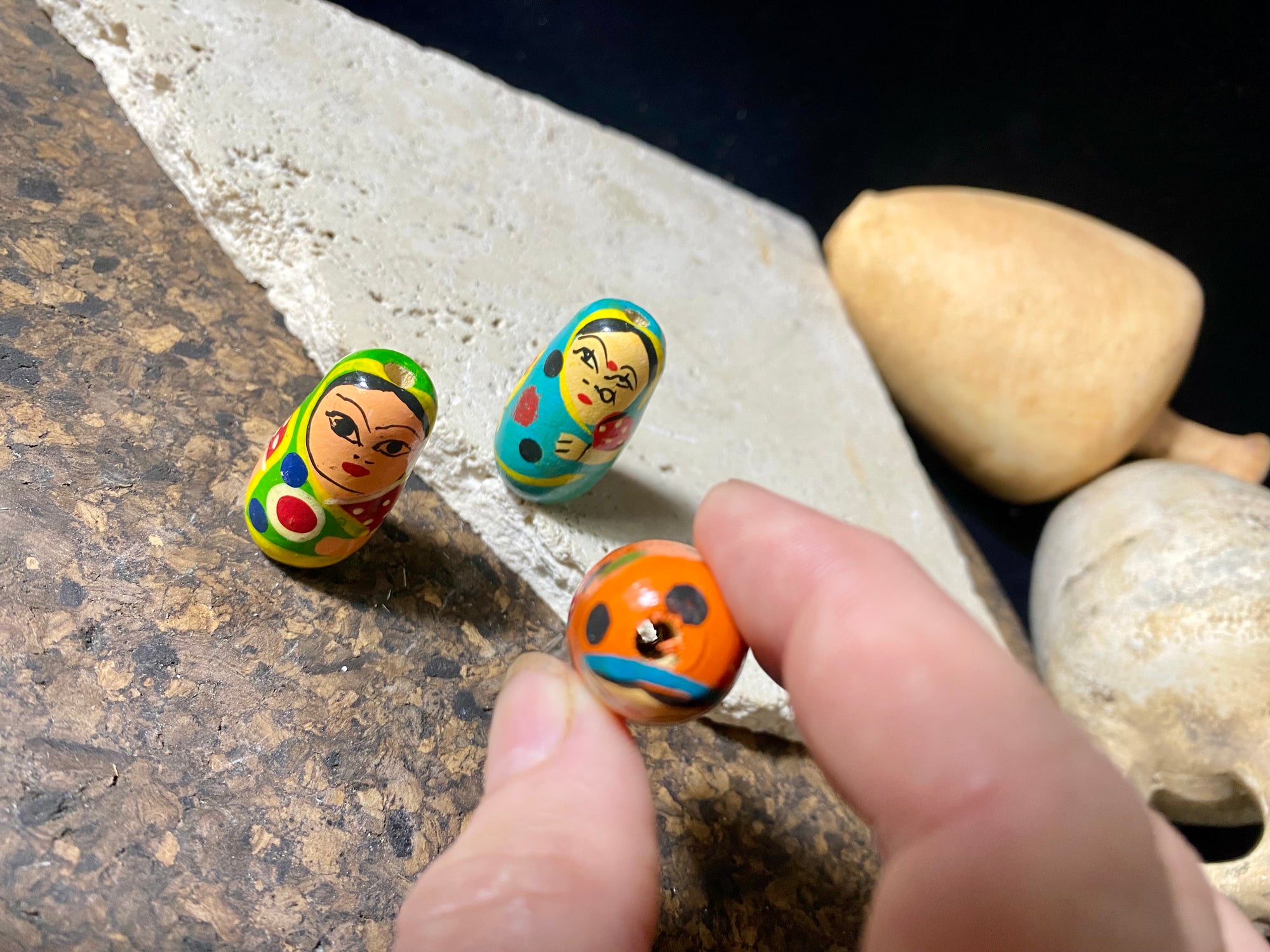 Novelty beads perfect for beading projects or as little doll statues. Made from lightweight wood and hand painted in the style of babushka dolls but with an Indian twist, our wood beads are great gifts for kids. Light enough to be worn as earrings. Perfect for a jewellery project. Height 2.6 cm, width 1.5 cm