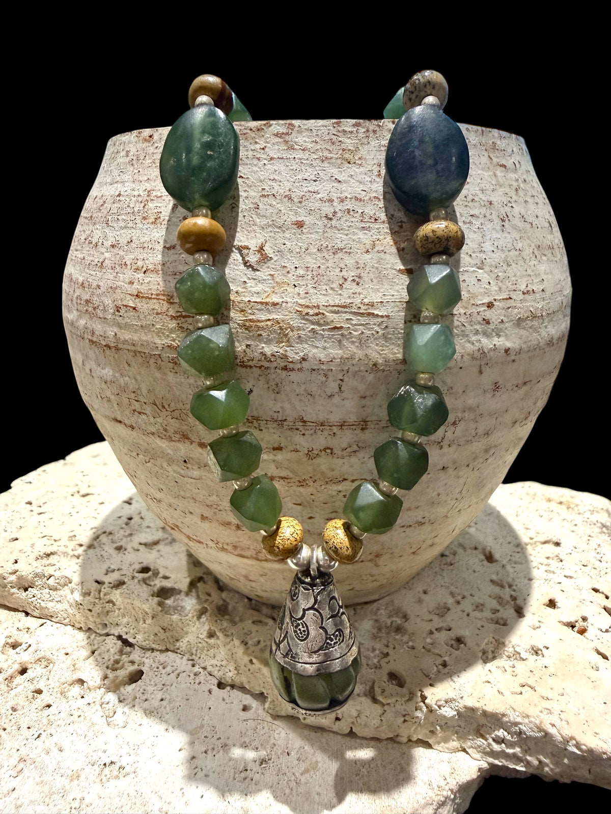 Vintage sea green Afghan serpentine, jasper and silver, with a central Nepali pendant, finished with sterling silver. Measurements: length 51.5 cm