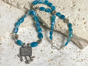 Apatite necklace featuring graduated natural blue apatite beads highlighted with old Indian silver beads and box pendant. Length 50 cm (19.75")