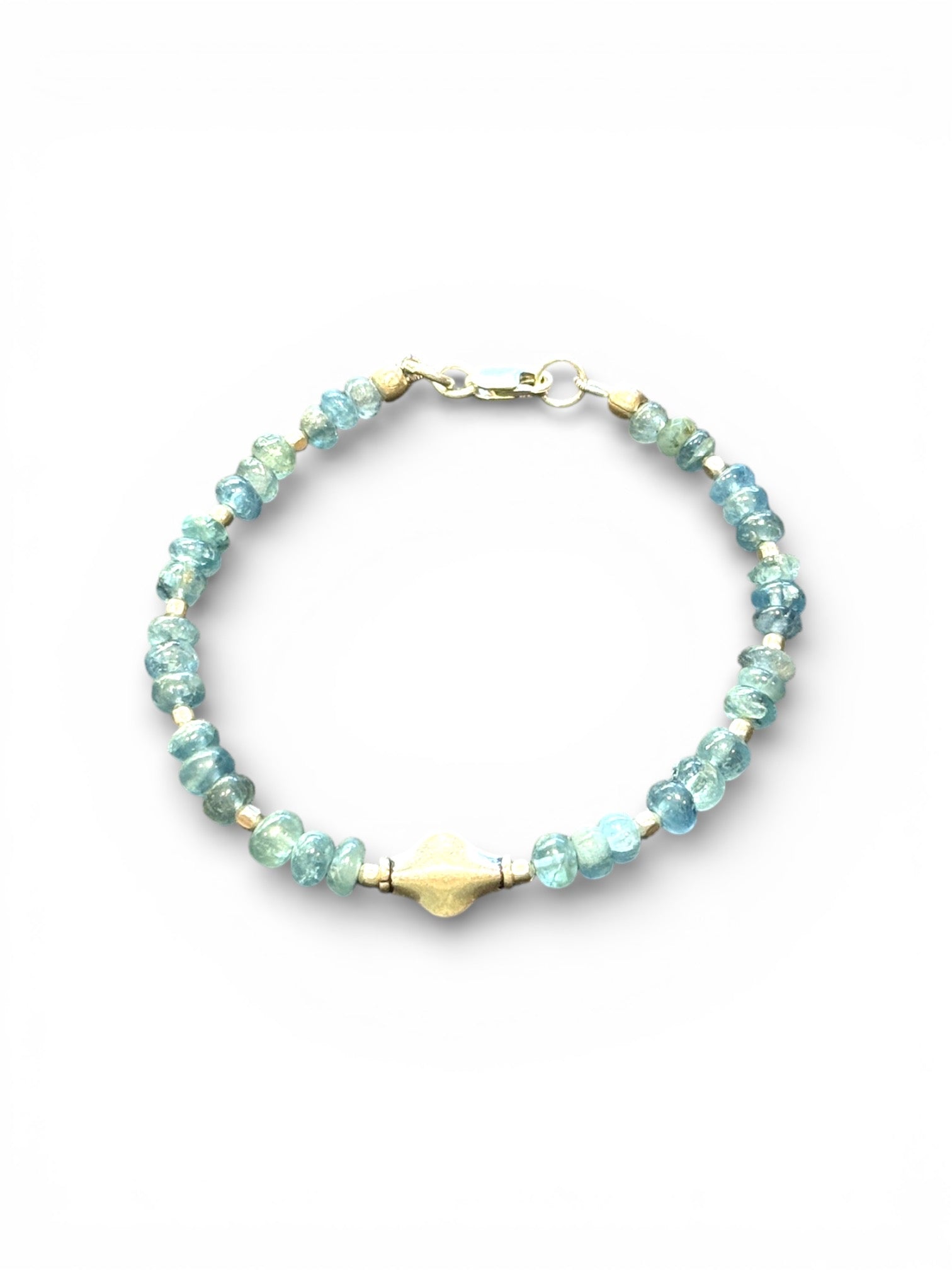 Fine beaded bracelet of aquamarine rondel beads, with a sterling silver feature bead, spacer beads & clasp. Length 16.5 cm, size 14 cm. Centre silver bead 1 cm