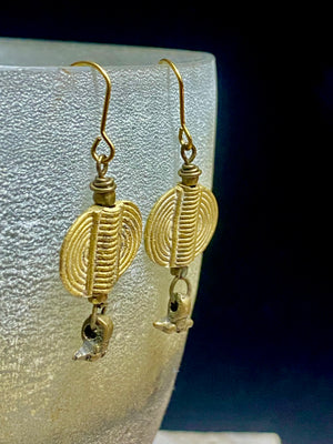 Bronze lost wax cast tribal earring. Height 4.7 cm