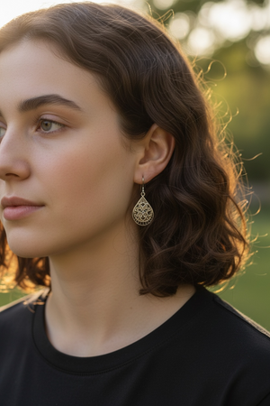 Enamel & sterling silver dangle earrings. Lightweight to wear and very elegant. Length 3.7 cm including hook