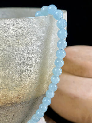 Natural aquamarine necklace featuring round aquamarine beads and a sterling silver clasp.   The aquamarines are matched a light and even blue of beautiful quality. Measurements: 47.5 cm