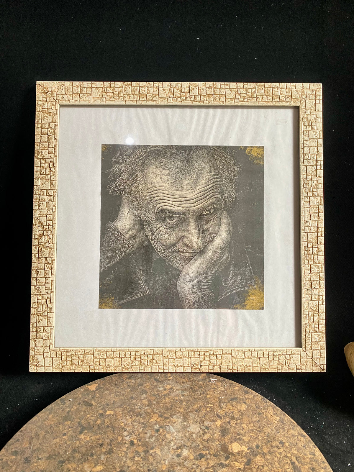 This square picture frame is patterned with a white lime wash finish and glass inset window. Note that the picture inside is for display purposes only. This frame does not come with mat board. Measurements: outside frame 34.5 cm x 34.5 cm, inside window 28.5 x 28.8 cm