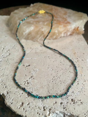 Natural chrysocolla bead necklace. Brass screw clasp. Length 37 cm