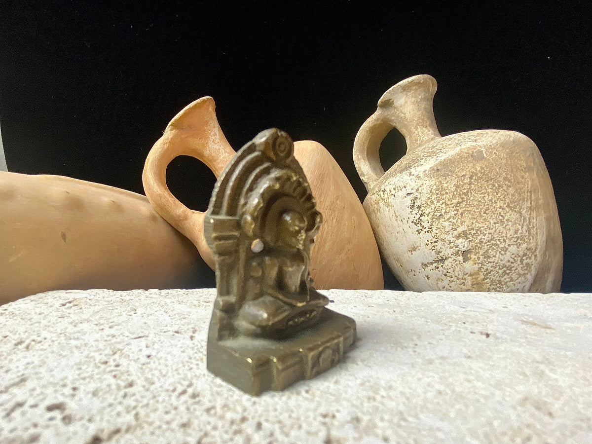 Miniature Jain Mahaveer Buddha. Exquisite, finely detailed casting. From southern India. Measurements: height 4 cm, width 3 cm