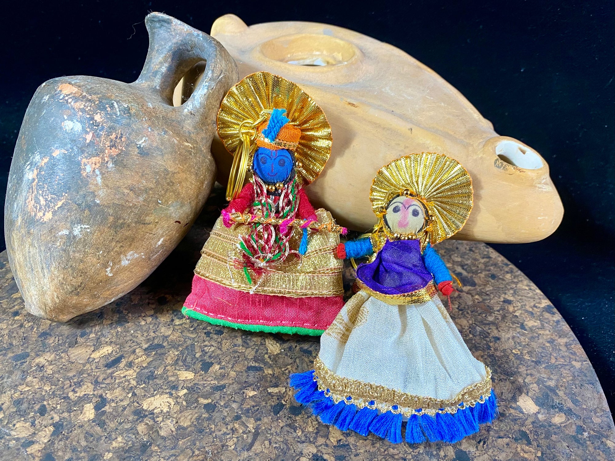 Key rings featuring beloved Hindu gods Krishna and Radha. Hand crafted in India from scraps of silk and cotton, they are very eco-friendly. Perfect for kids or as wedding favours. Length 8 cm
