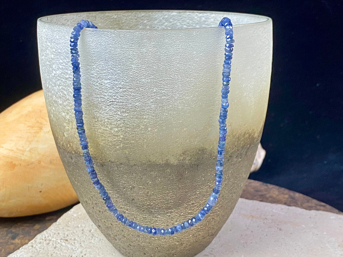 Beaded sapphire necklace made up of finely graduated, matched facet-cut African blue sapphires. The necklace is finished with a sterling silver lobster clasp. This is a unisex necklace - perfect for men or women. Length 45.5 cm (17.85")