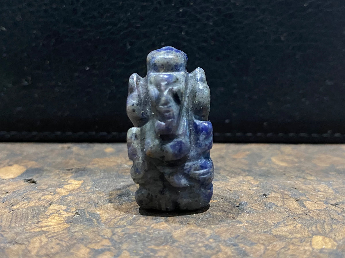Hand carved from luminous gemstone, these are the perfect small Ganesh statue for travelling, if you're short on space or like to keep Ganesh with you at all times. Select the one you like best from the drop down menu. Range in size from 2.5 - 3 cm