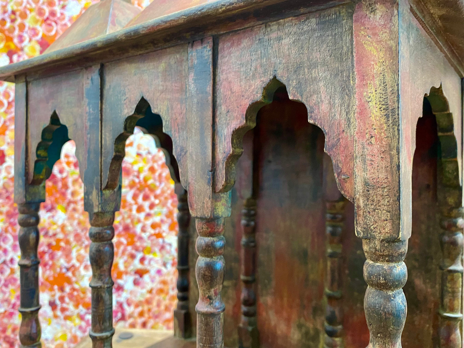 Solid timber shrine, nicho or display box, with three sections or bays,  beautifully carved and finished on three sides and inside with carved pillars, solid wood back, stepped up footing and peaked roof with finial. Most likely teak. Dates from the 1950-60s, southern India. Height 47.5 cm, depth 25 cm, width 38 cm