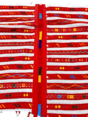 Vintage Mayan Tzute or ceremonial cloth. Chichicastenango, Guateman highlands. Circa 1970. Measurements: width 62 x length 67 cm.