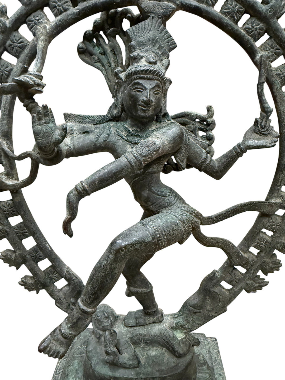 Vintage bronze midsize statue of Lord Shiva Nataraj. Gujarat, early to mid 20th century. Measurements: height 34 cm, width 26.5, depth 11.5 cm, weight 3.85 kg