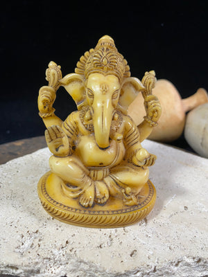 This is an exquisite Ganesh statue cast in cream coloured resin. Our very detailed Ganesh is hand finished to a very high standard. Measurements: height 9 cm, width 7.5 cm, depth 5 cm