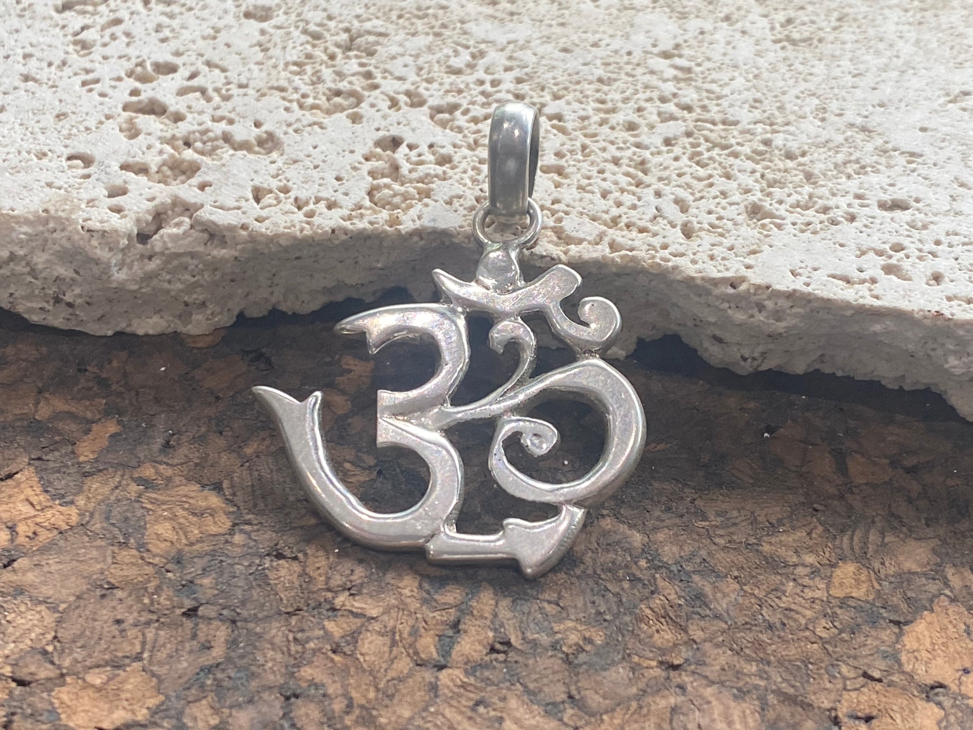 Very large sterling silver Om pendant. height 4 cm