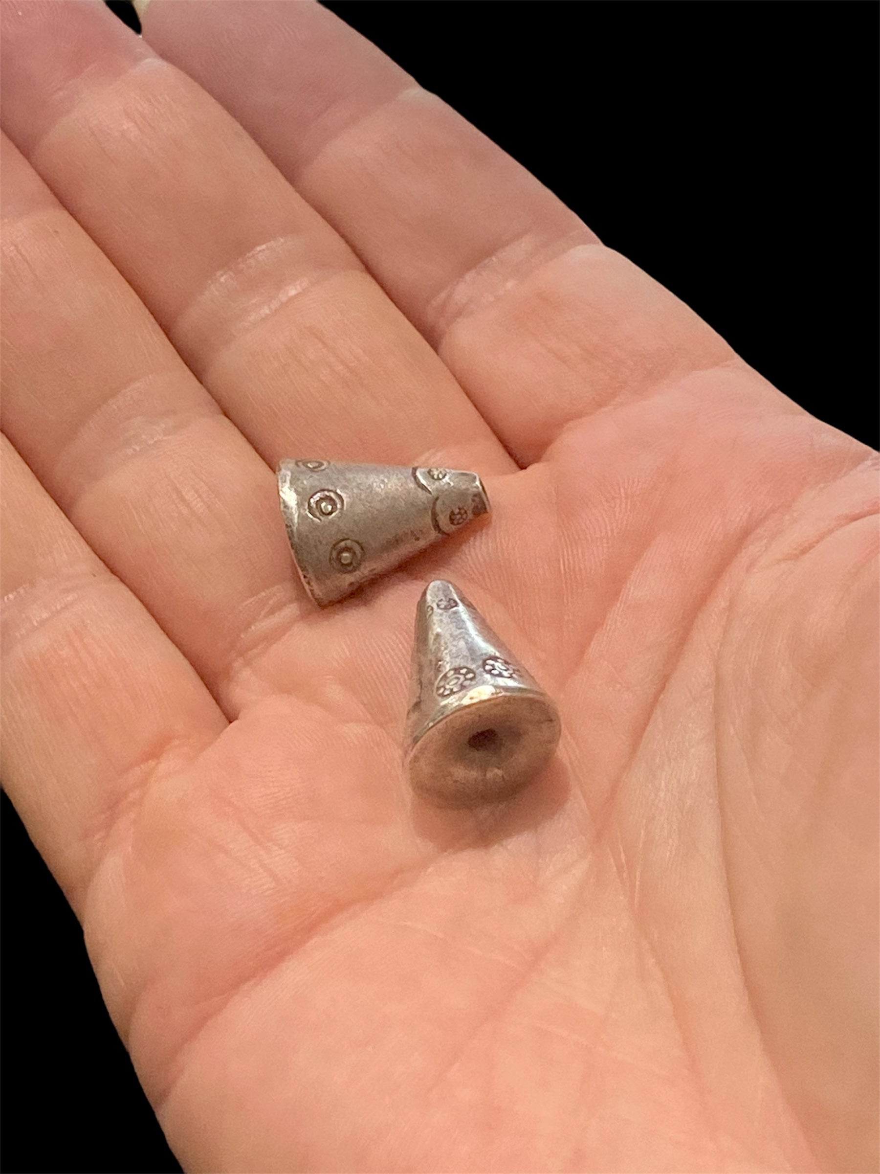 Cone shaped beads. Karen hill tribe silver, 95% pure. Diameter at widest point 1.3 cm