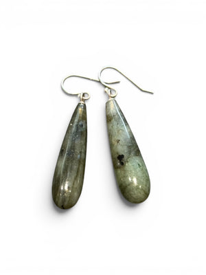 Elegant long drop labradorite earrings, crafted from top drilled labradorite stones. Sterling silver hooks complete the look. Length 4.6 cm