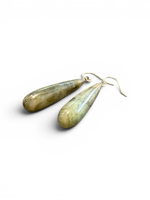 Elegant long drop labradorite earrings, crafted from top drilled labradorite stones. Sterling silver hooks complete the look. Length 4.6 cm