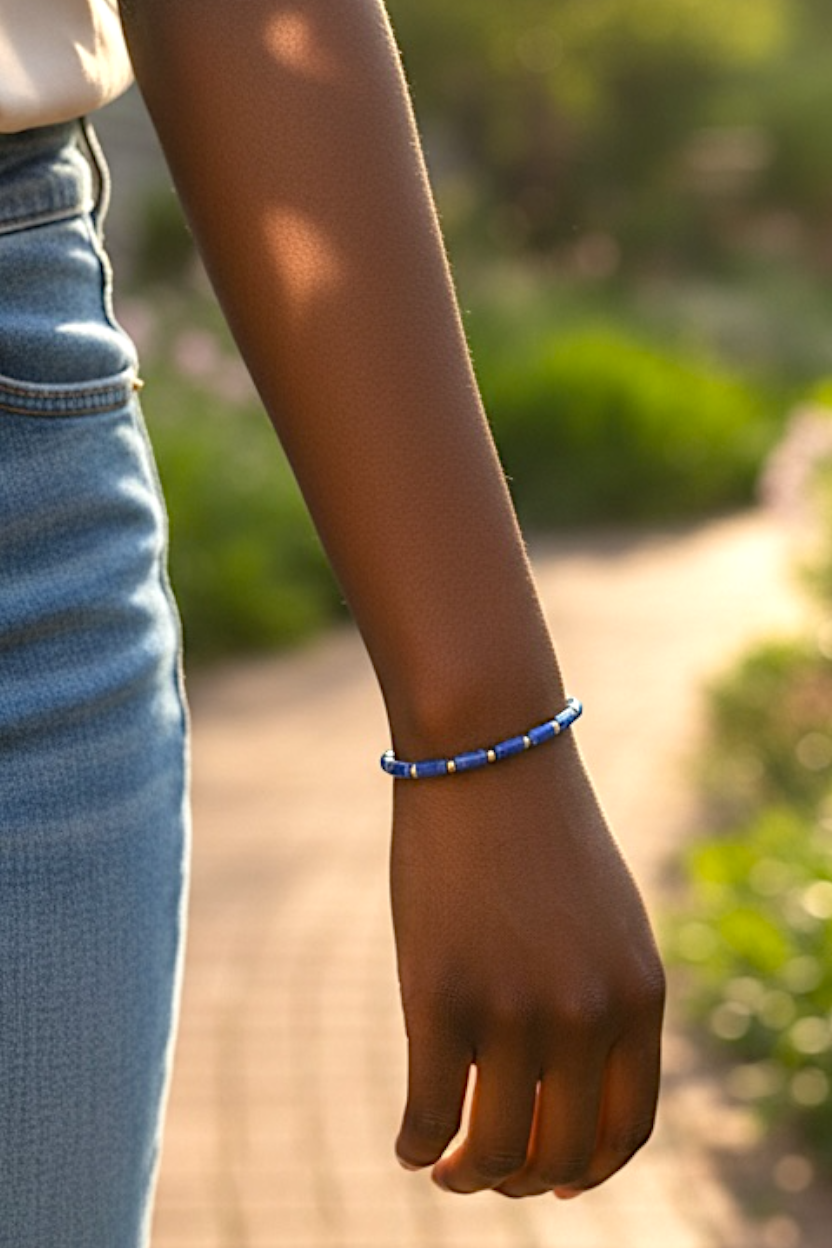 Lapis lazuli and sterling silver bracelet. Unisex bracelet. Select from different sizes
