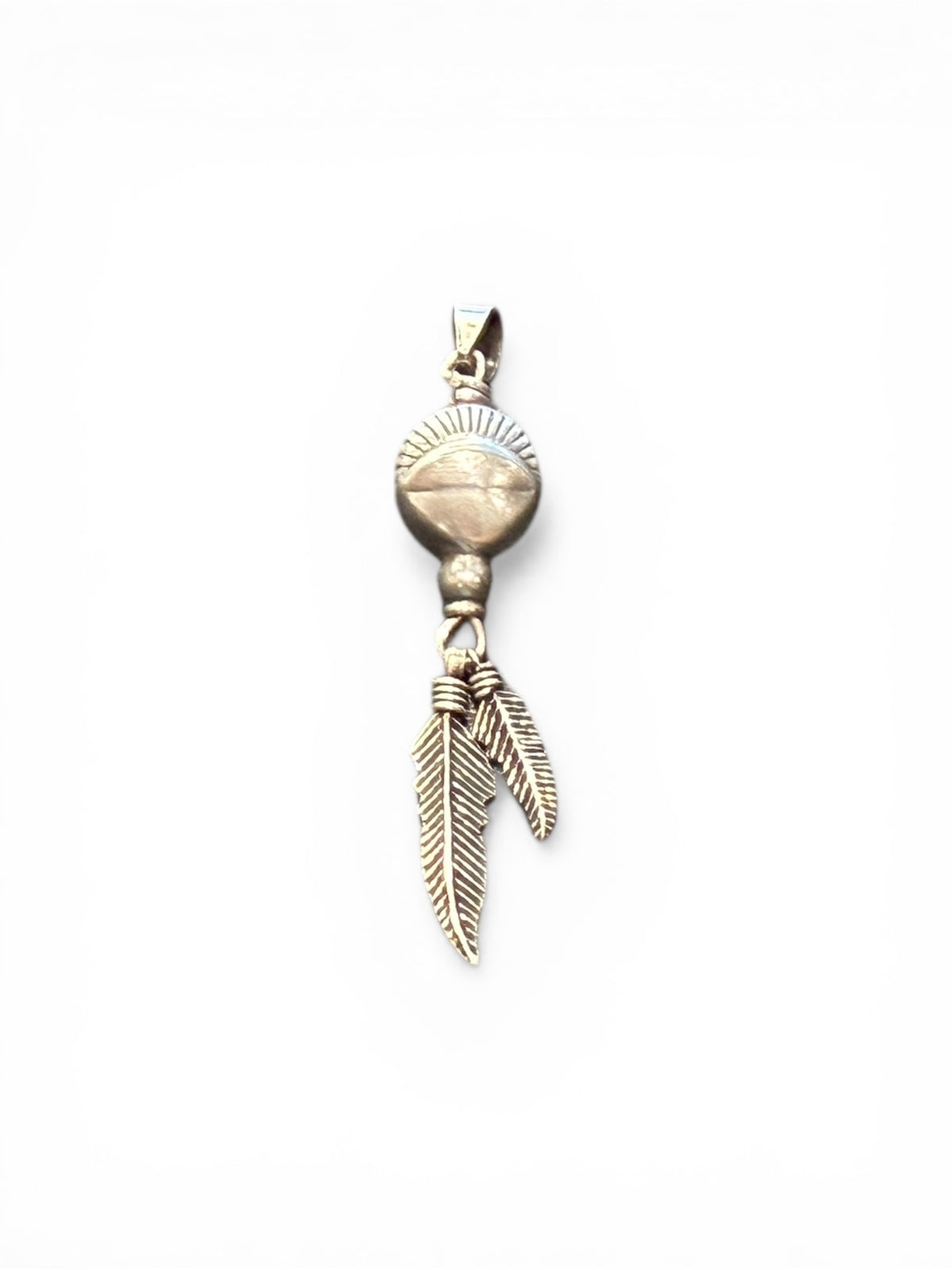 Medicine drum pendant with two feathers. The beads are vintage and all components are sterling silver. A unisex pendant. Length 5 cm