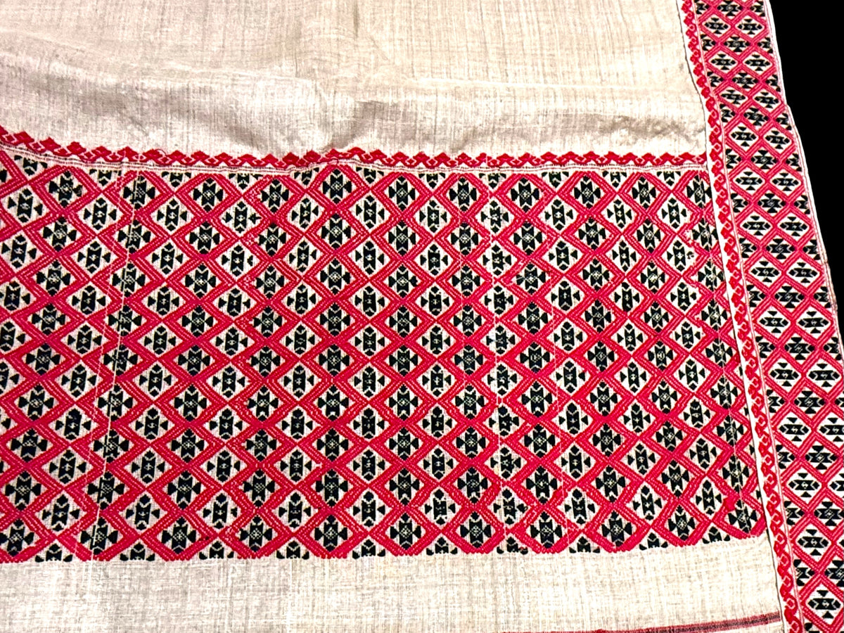 Hand loomed vintage muga silk sari shawl, Purchased from Sualkuchi Village, Assam  in 2002. 00% muga silk with a rich tribal Assamese pattern woven in cotton and silk.