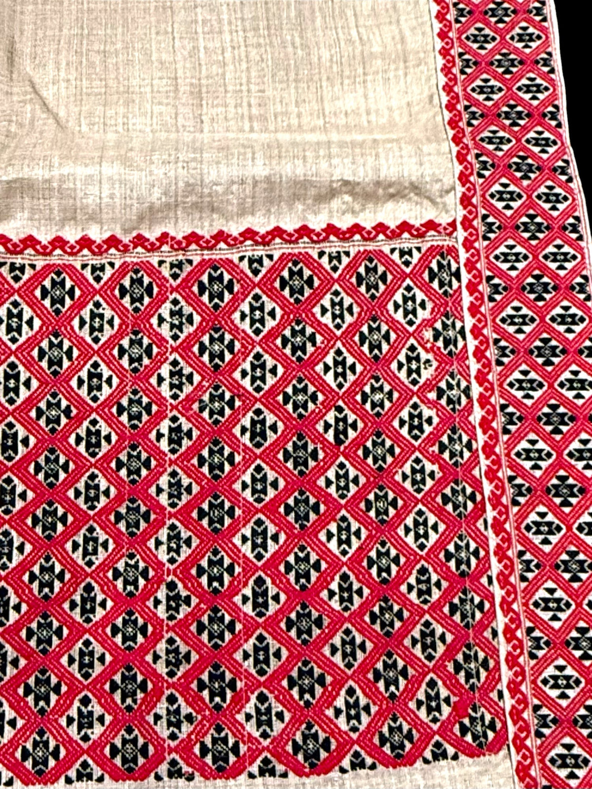 Hand loomed vintage muga silk sari shawl, Purchased from Sualkuchi Village, Assam  in 2002. 00% muga silk with a rich tribal Assamese pattern woven in cotton and silk.
