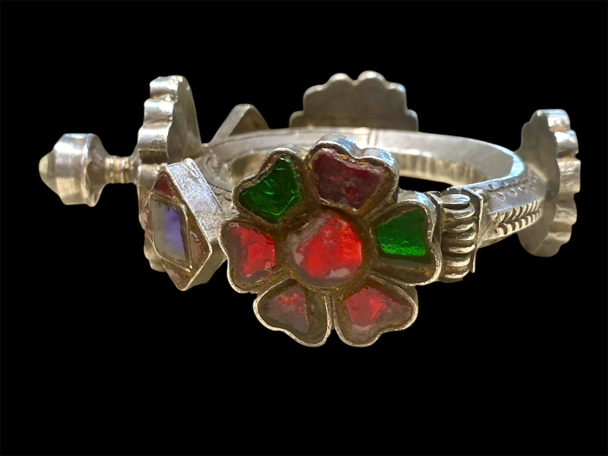 Heavy, solid antique silver and glass bracelet from Pakistan. Early to mid 19th C, high grade silver. Inside circumference 14.5 cm