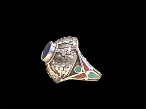 Dome shaped ring features Afghan lapis, turquoise and coral. Sterling silver. Afghanistan. Measurements: face 2.3 cm diameter, Sizing: 18.25 mm | Size 8