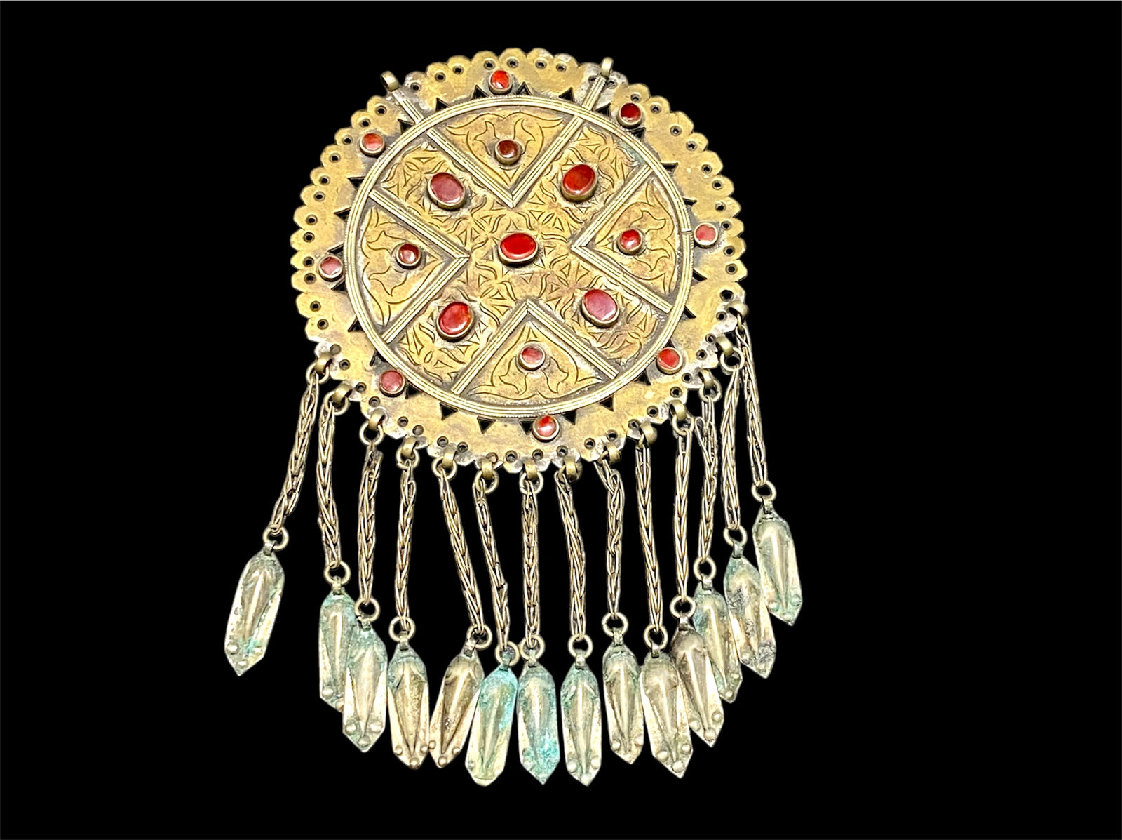 Large round shaped ornament (gonzuk). Tekke Turkoman, early 20th century. Height 23.5 cm