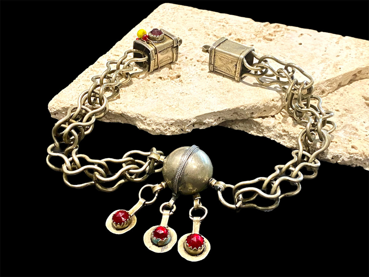 Vintage (1920 - 1940) Moroccan Berber cloak chain. Coin Silver. Set with glass "gems", engraved box finials, ball centrepiece. Length 57 cm