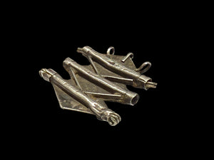 Antique Tunisian pendant with 3 bails and tubular fittings at back for stringing onto a necklace. High grade silver, 19th century. Height 3.8 cm, width 4 cm