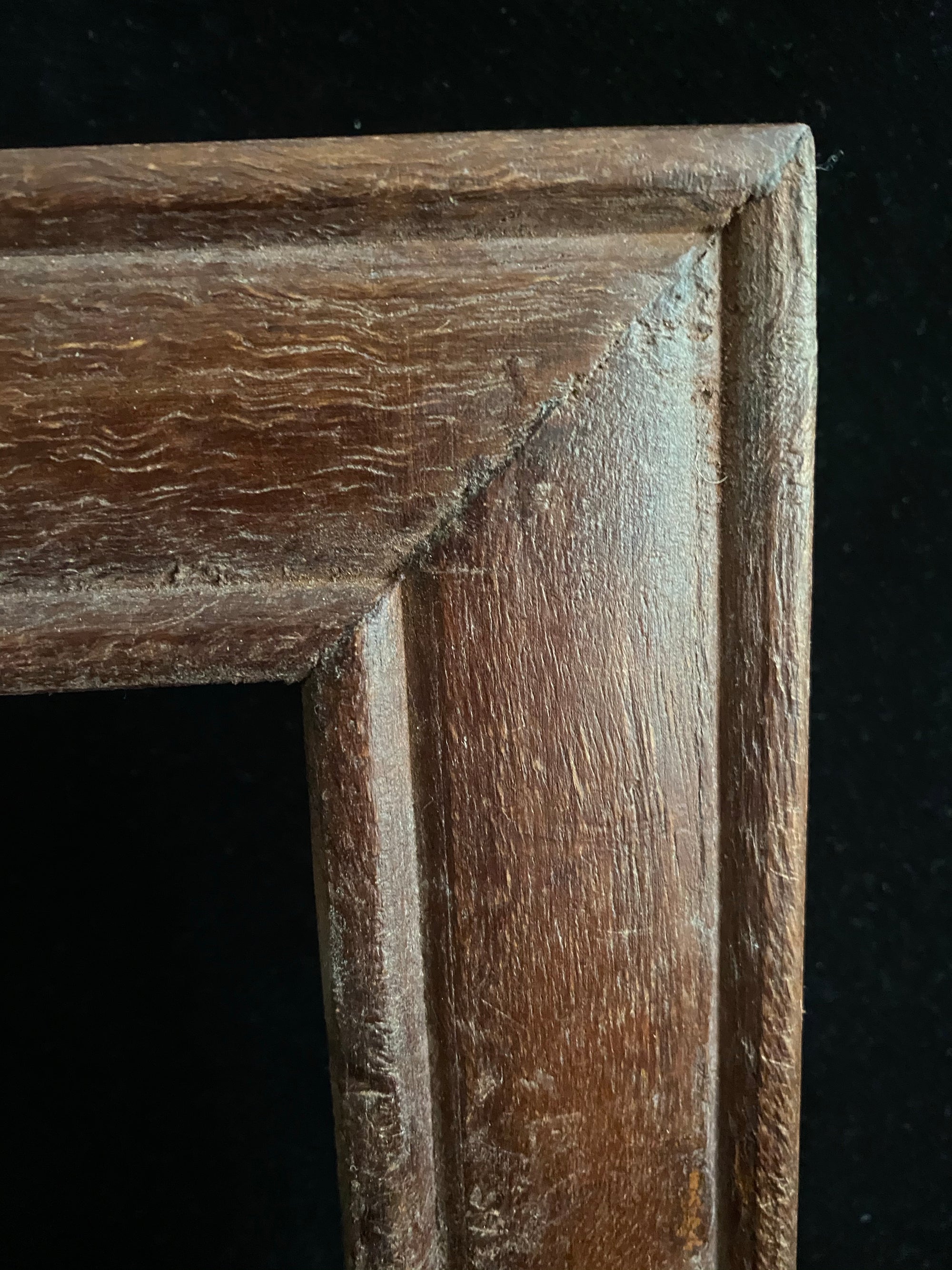Rustic solid hardwood picture frame with a simple turned finish. Two sizes available: small 5x4"and large 14x10"