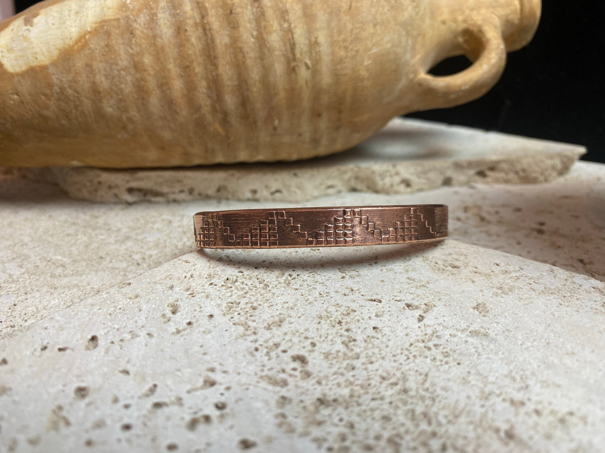 Men's cuff bracelets. in solid copper. Simple, elegant and expensive looking. These high quality, handmade bracelet cuffs come in several beautiful designs