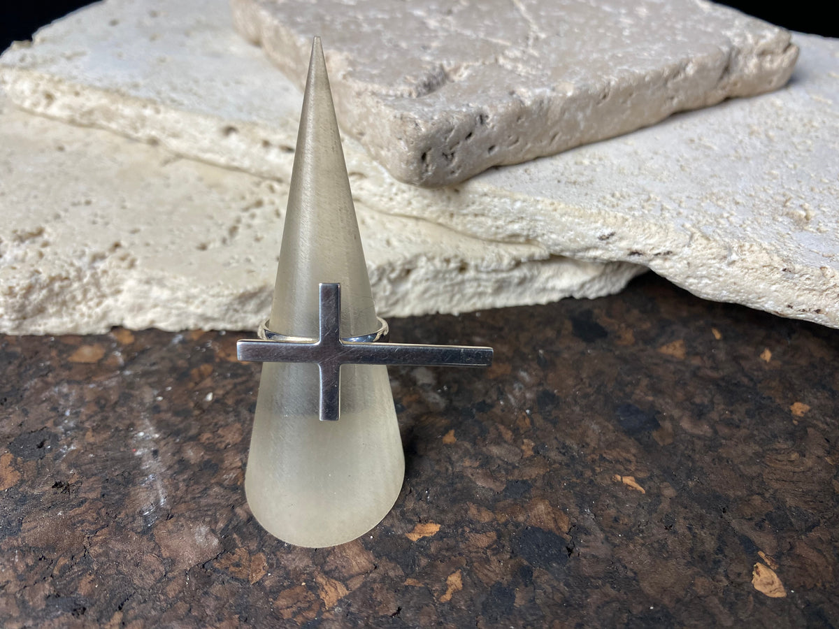 Sterling silver cross ring.