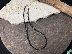 Black spinel and silver necklace 44 cm length