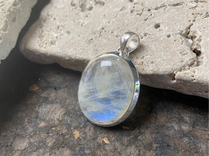 Stunning large rainbow moonstone pendant in sterling silver, 4 cm length