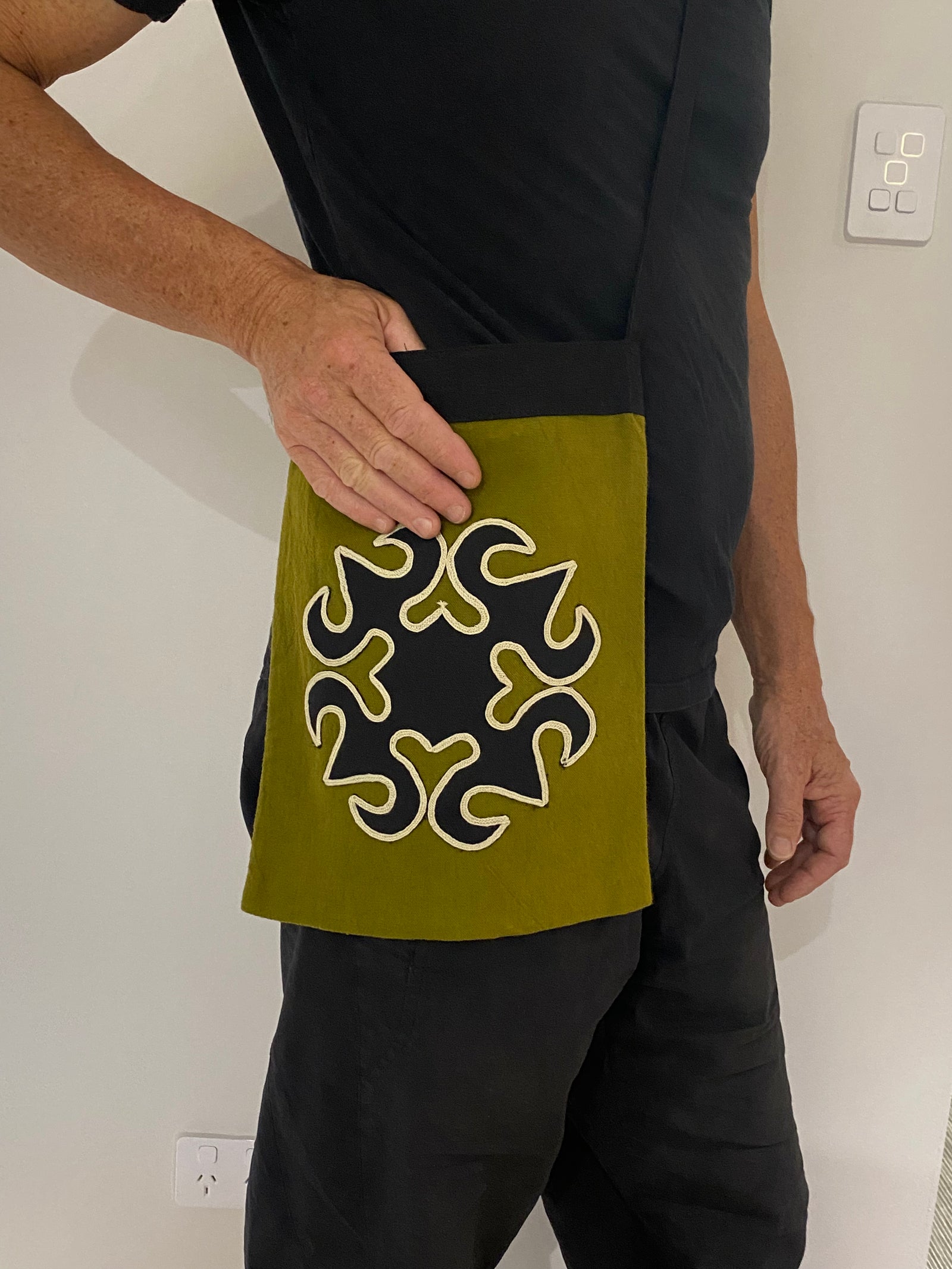 Yao hill tribe shoulder bags, stylish and practical, made from 100% cotton, with velcro tab fastening and zippered pocket inside.  Black backs and straps.  Measurements:  Height 34 x Width 25 cm  Strap height 52 cm