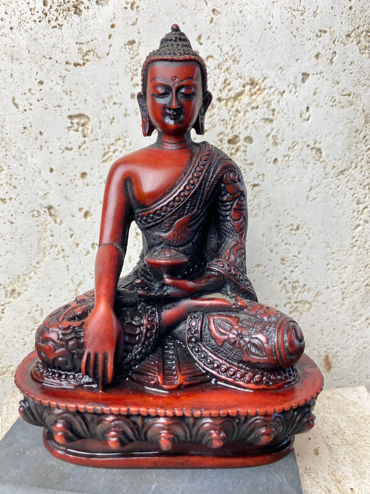 Hand Cast resin buddha statues in medium size